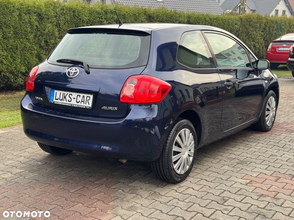 Toyota Auris 1.33 VVT-i - 8