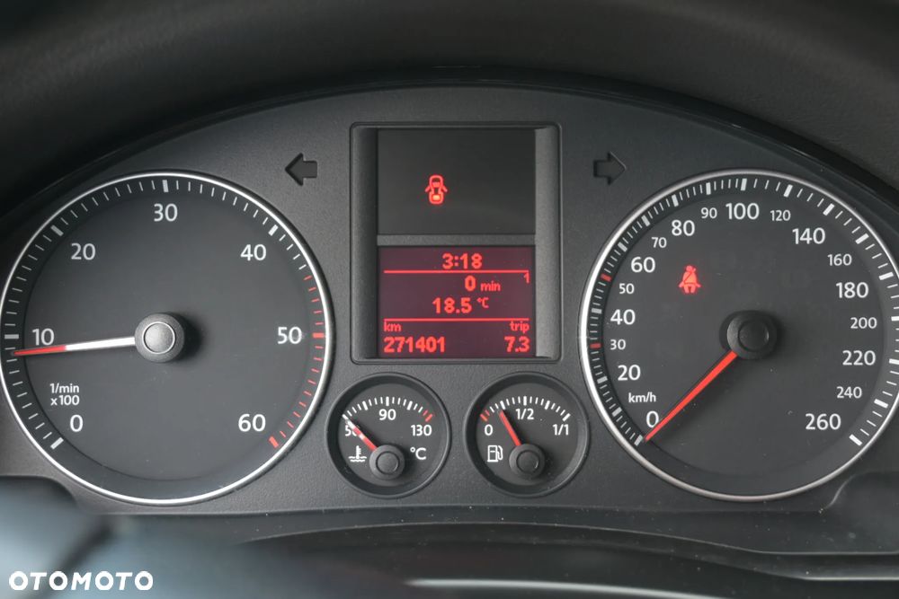 Volkswagen Golf 2.0 TDI Q-Line - 9