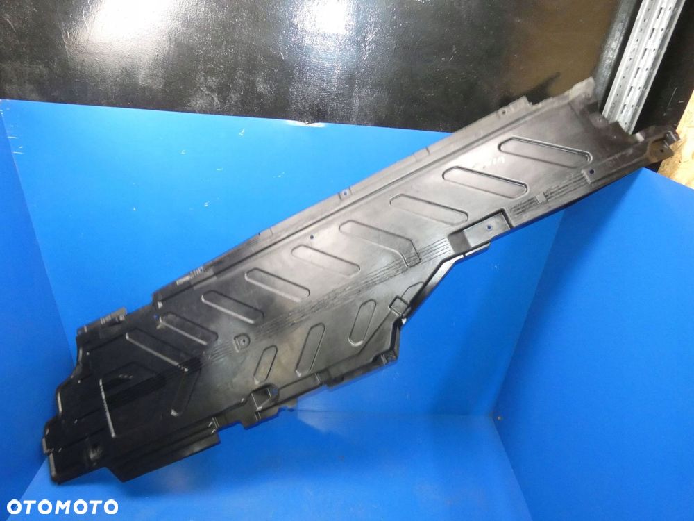 MERCEDES E KLASA W213 OSŁONA DOLNA PODWOZIA PRAWA - 1