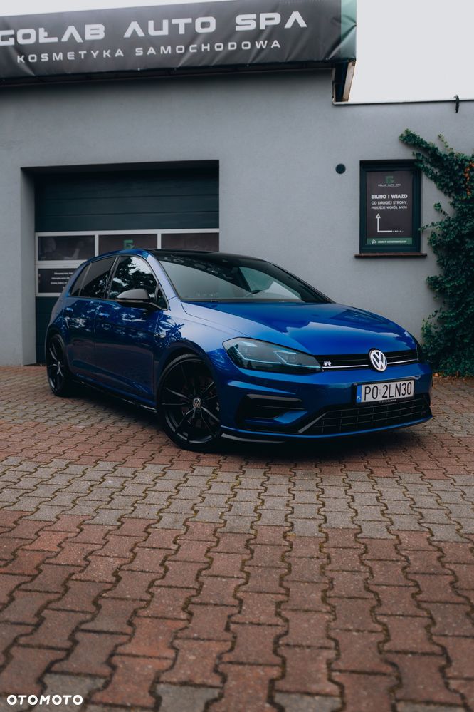 Volkswagen Golf - 2