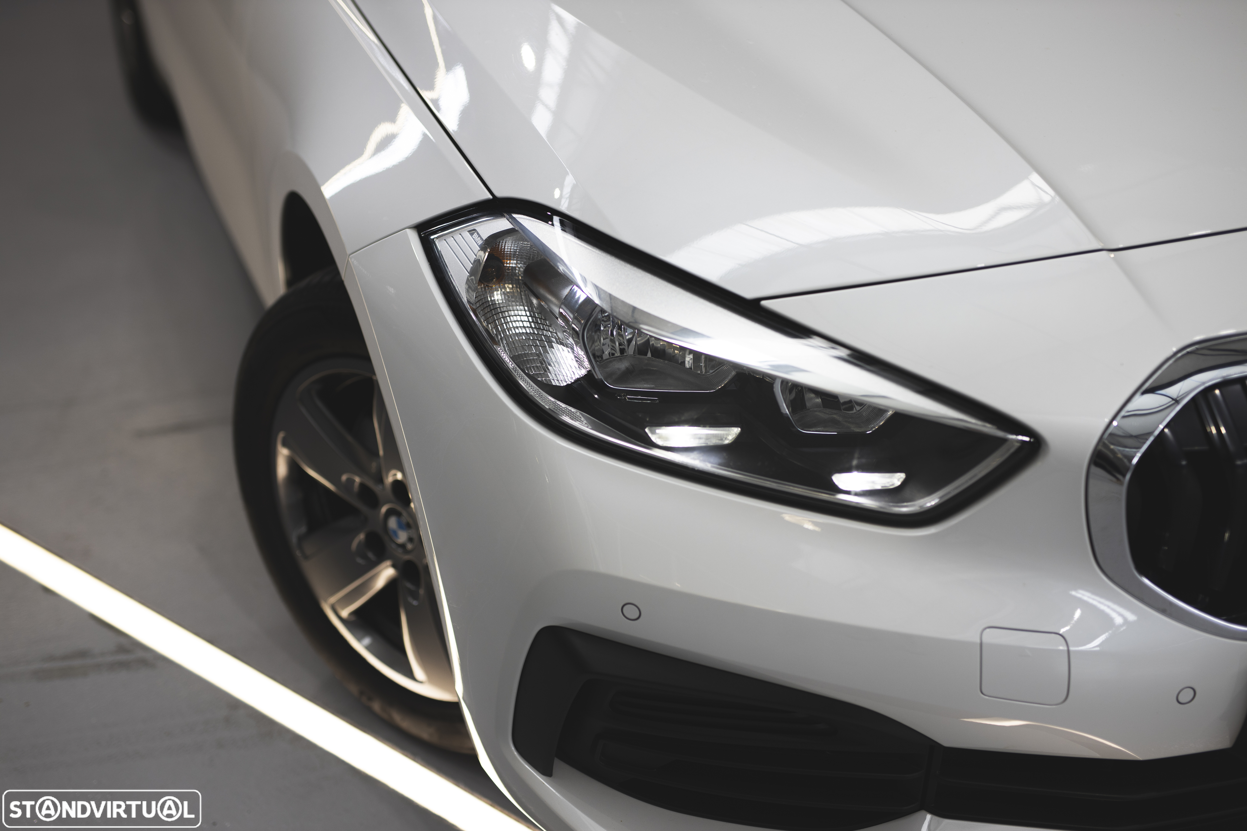 BMW 118 i Advantage Auto - 4