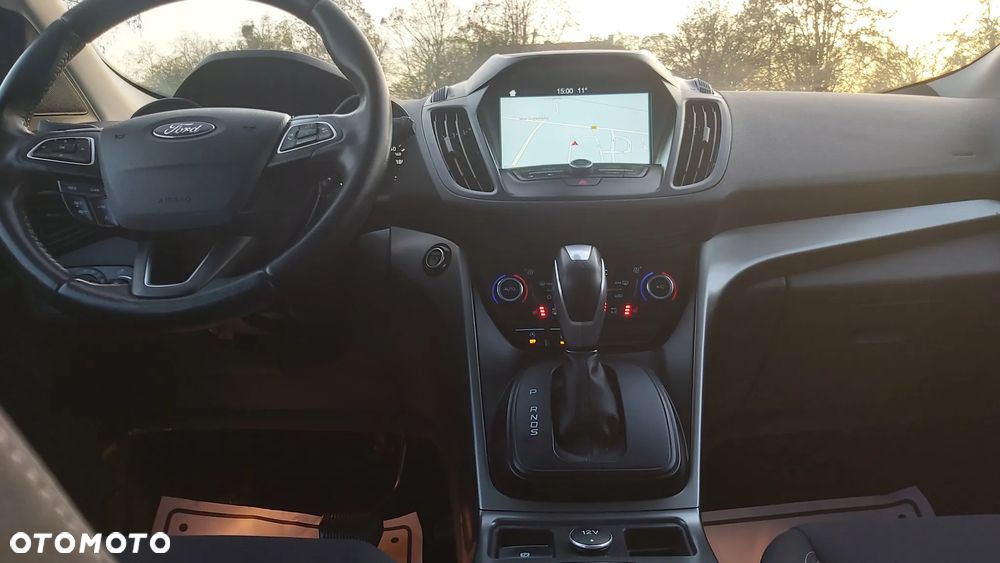 Ford Kuga 1.5 TDCi 2x4 Titanium - 20