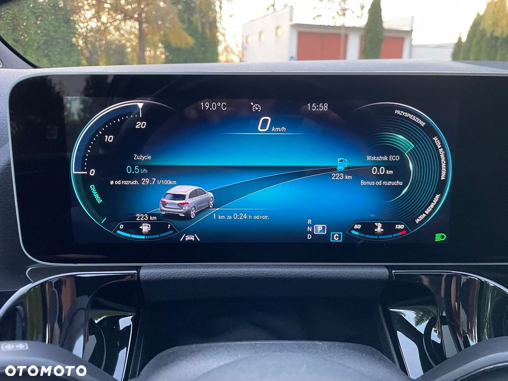 Mercedes-Benz Klasa B 180 d AMG Line 7G-DCT - 34