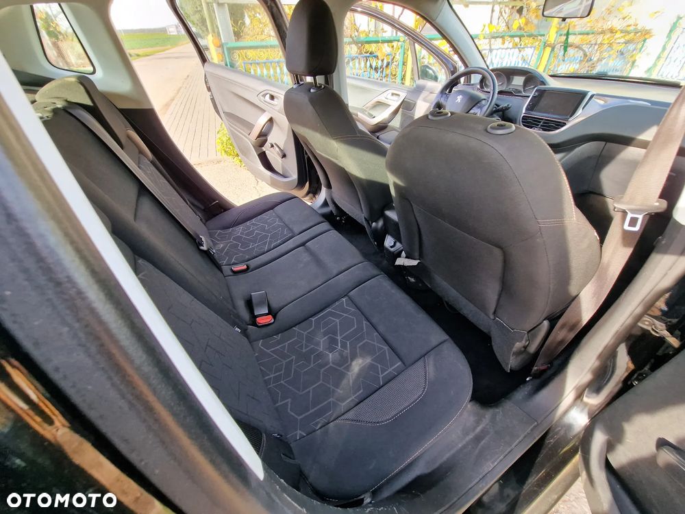 Peugeot 2008 1.2 Pure Tech Active EU6 - 12