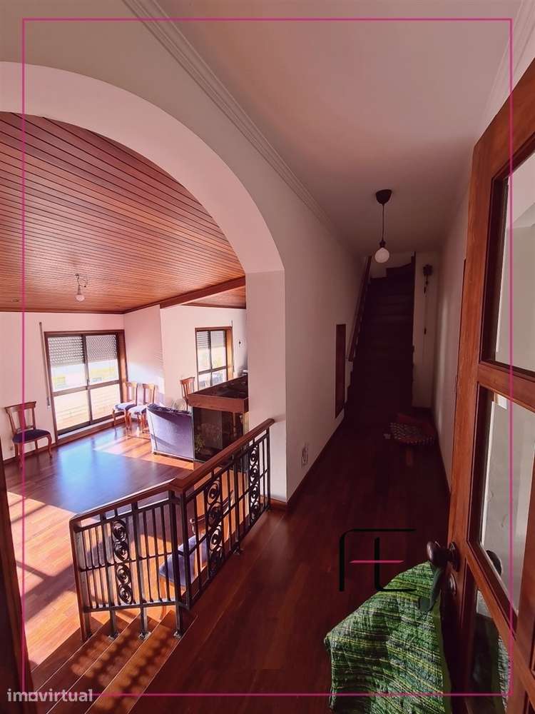 Apartamento T4 DUPLEX Venda em Moreira,Maia - Grande imagem: 2/27