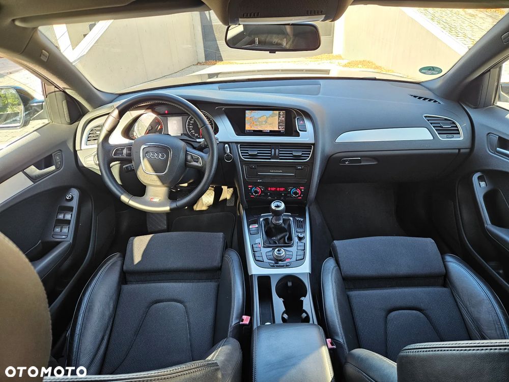 Audi A4 Avant 2.0 TDI - 19
