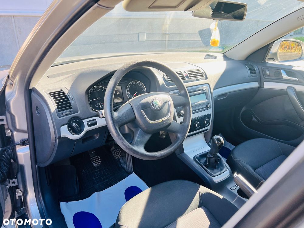 Skoda Octavia 2008 photo 5