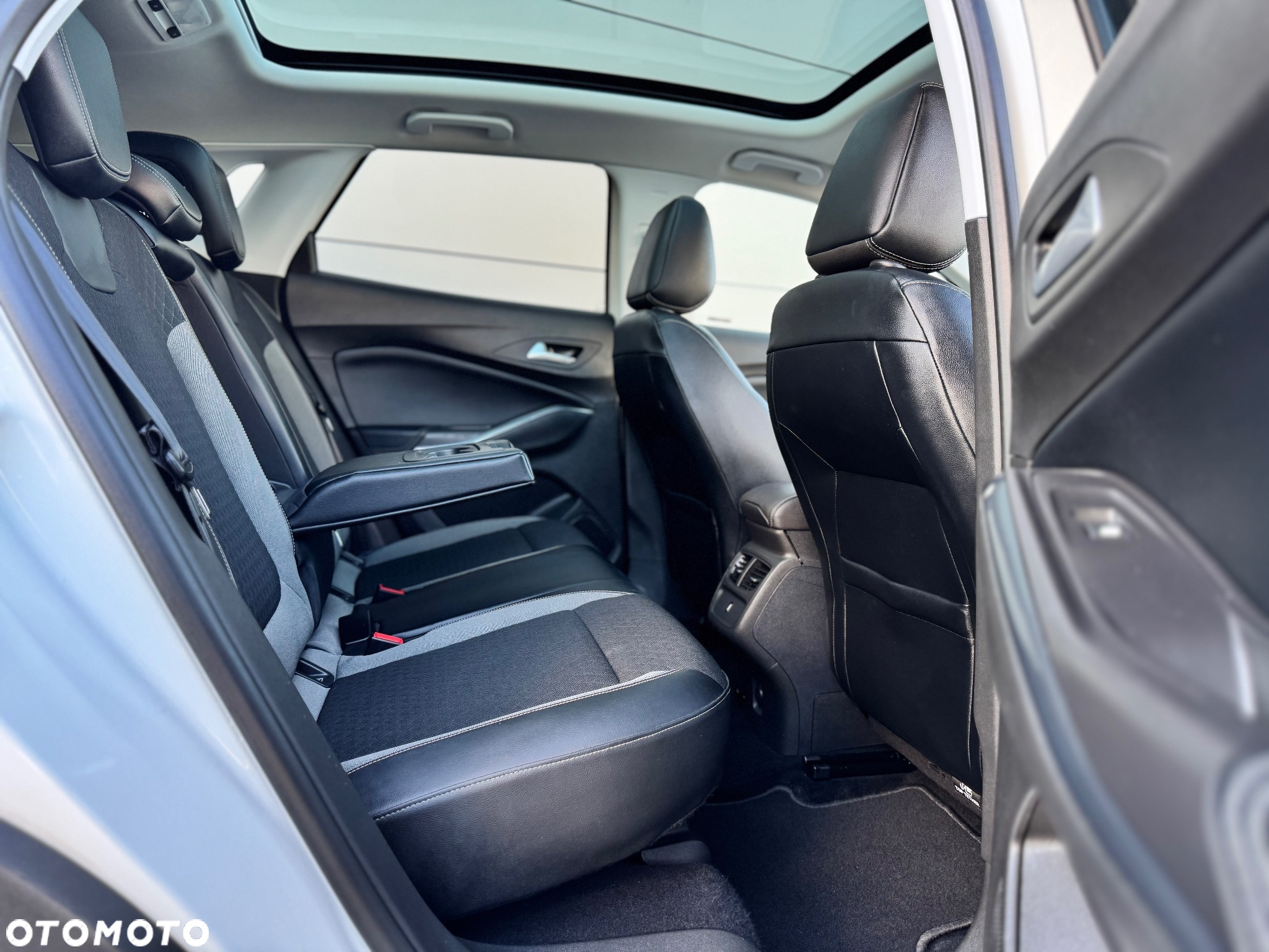 Opel Grandland X 1.6 CDTI Ultimate S&S - 32