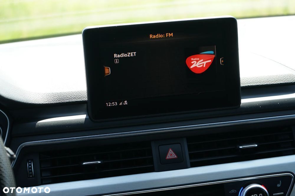 Audi A4 Avant 40 TFSI S tronic S line - 29