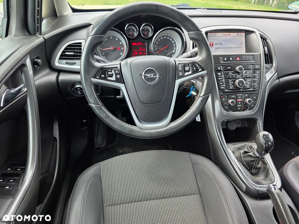 Opel Astra 1.6 NAVI - 8