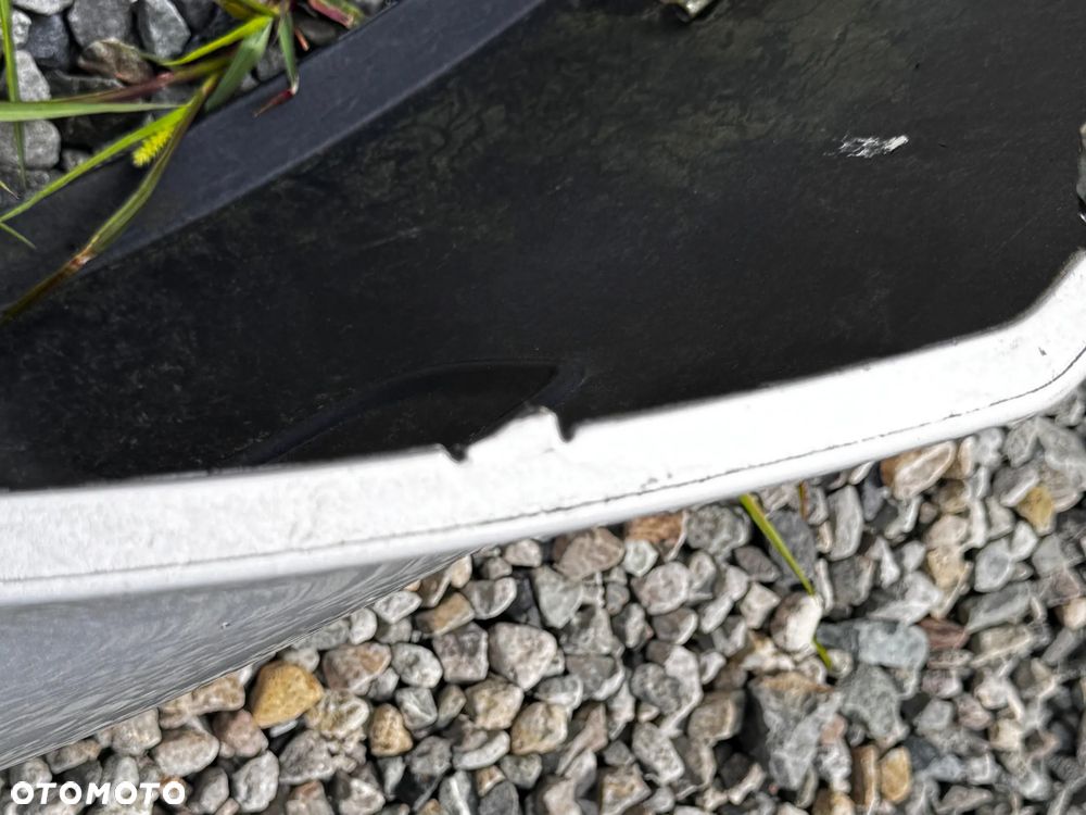 ZDERZAK TYŁ TYLNY VOLVO V50 2004-2008 OE 30678066 - 9