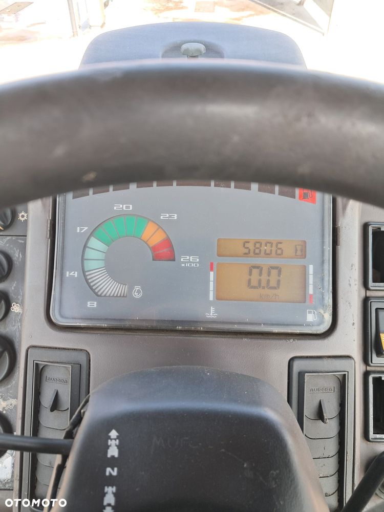 Renault Ares 626RZ - 18