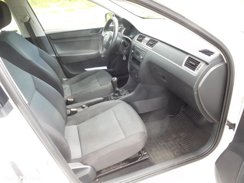 Skoda RAPID 1.2 Active Max - 7