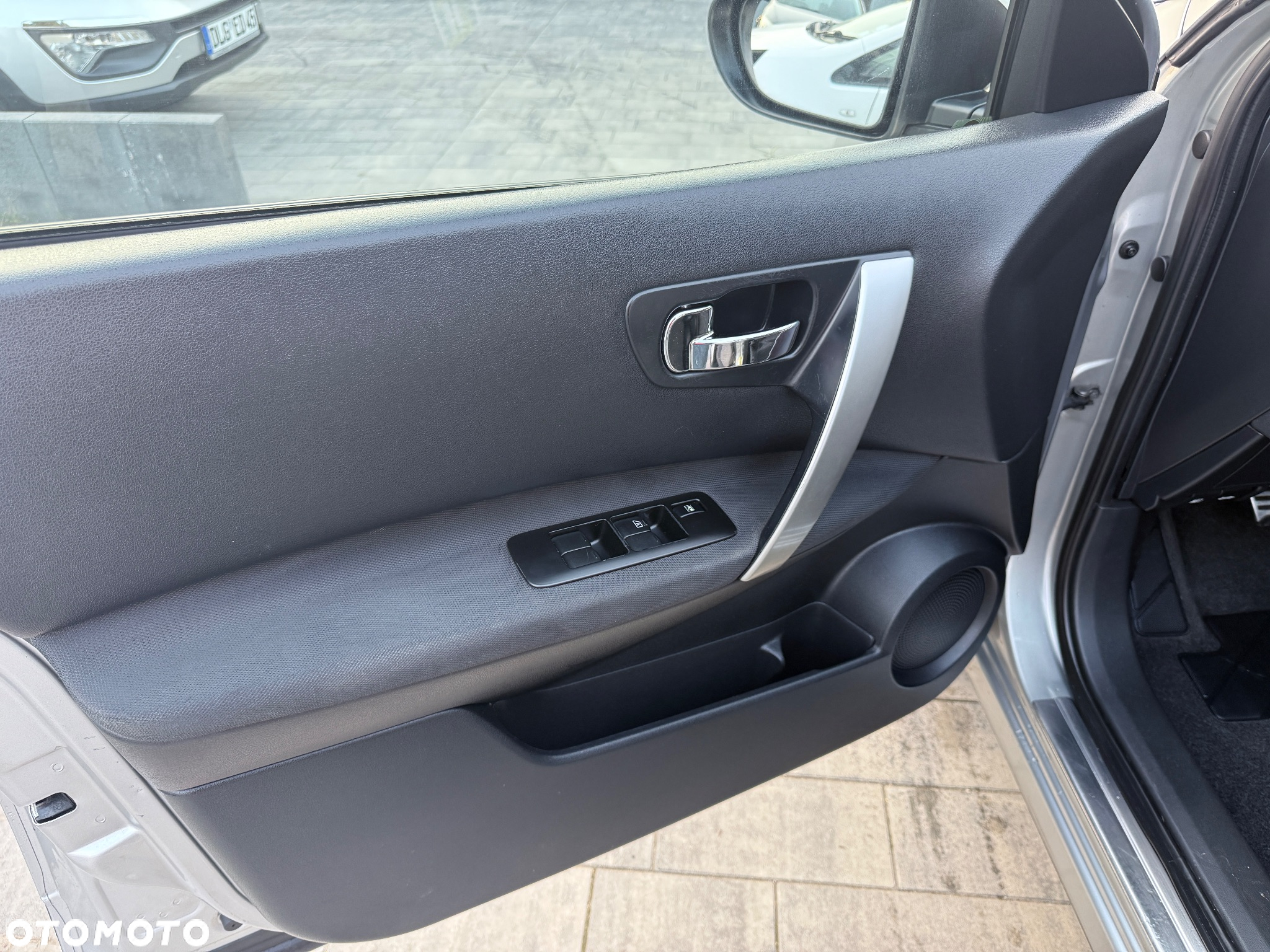 Nissan Qashqai+2 2.0 Acenta - 11