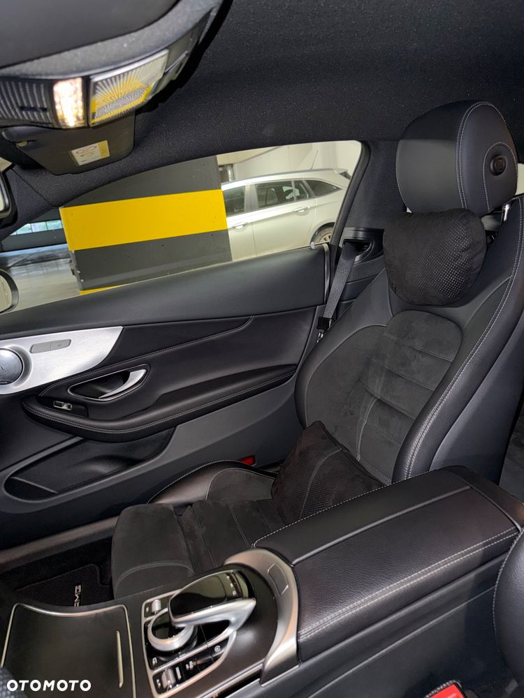 Mercedes-Benz Klasa C 200 4Matic 9G-TRONIC AMG Line - 12
