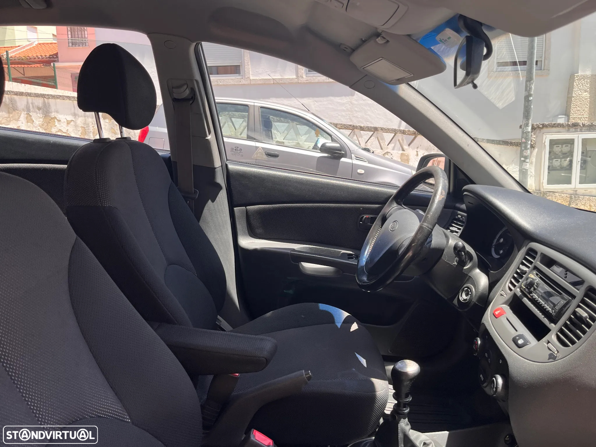 Kia Rio - 17