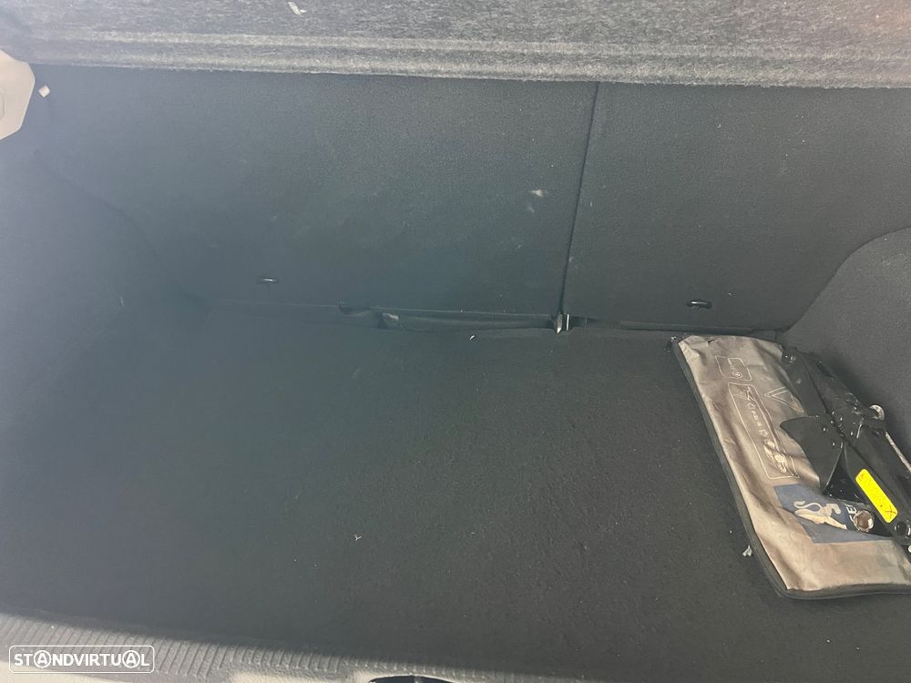 Peugeot 207 1.4 HDi Sport - 19