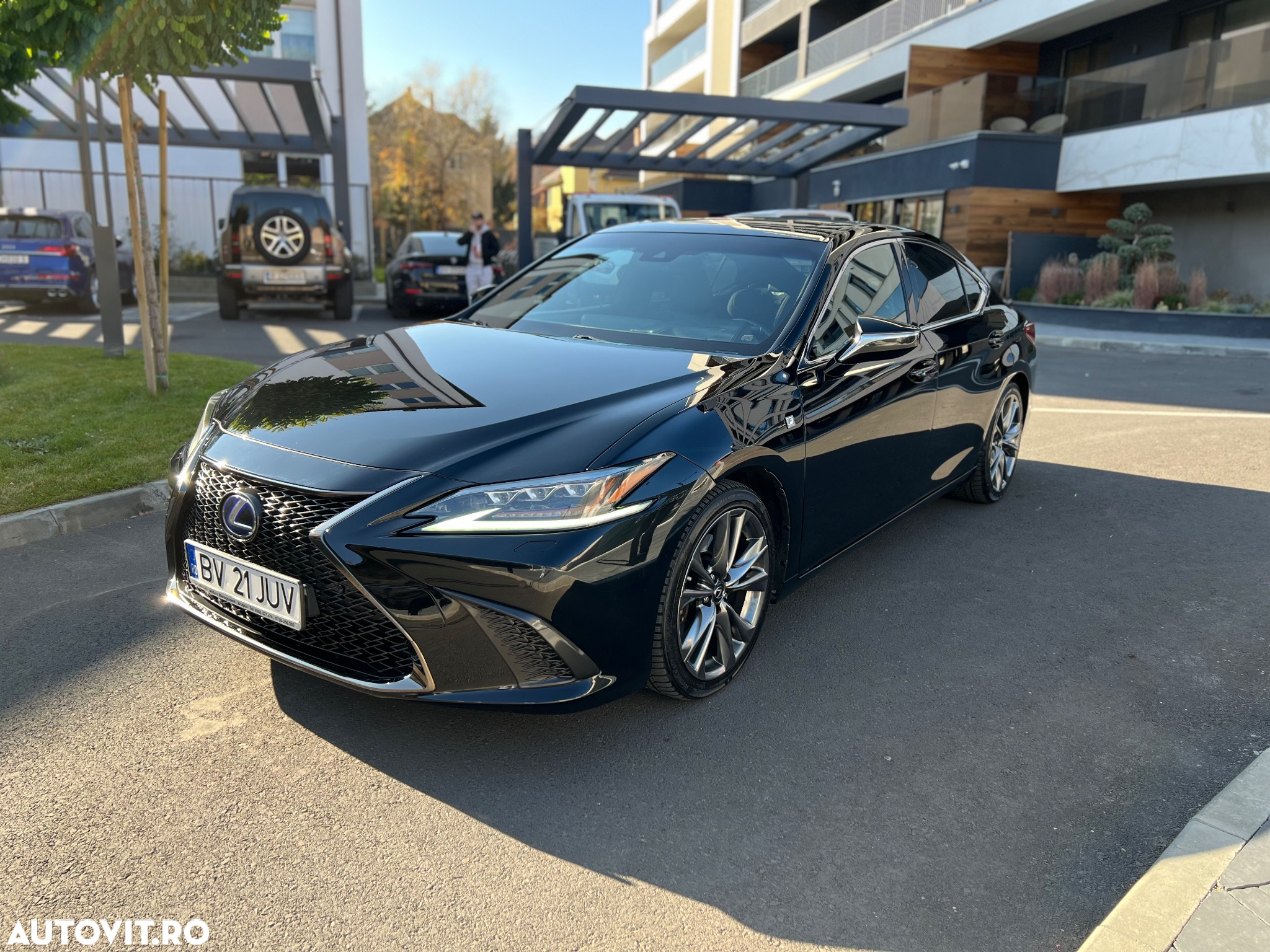 Lexus Seria ES 300h F Sport - 4