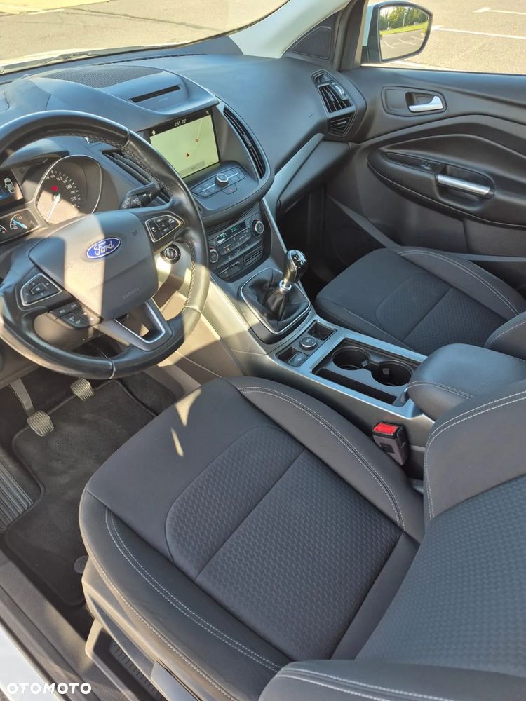 Ford Kuga 1.5 EcoBoost 2x4 Cool & Connect - 22