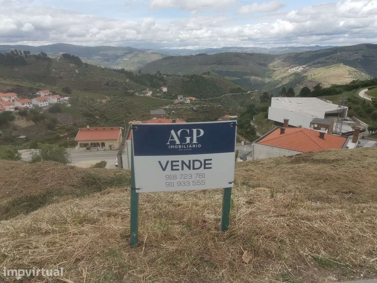 Terreno para construção na Vila de Tabuaço - Grande imagem: 2/6
