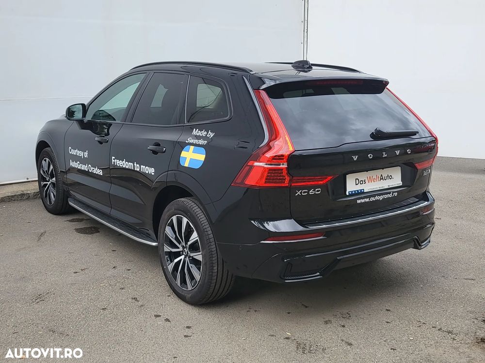 Volvo XC 60 B5 AT AWD MHEV Plus Dark - 8