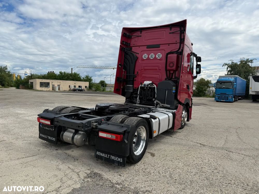 Renault T High - 5