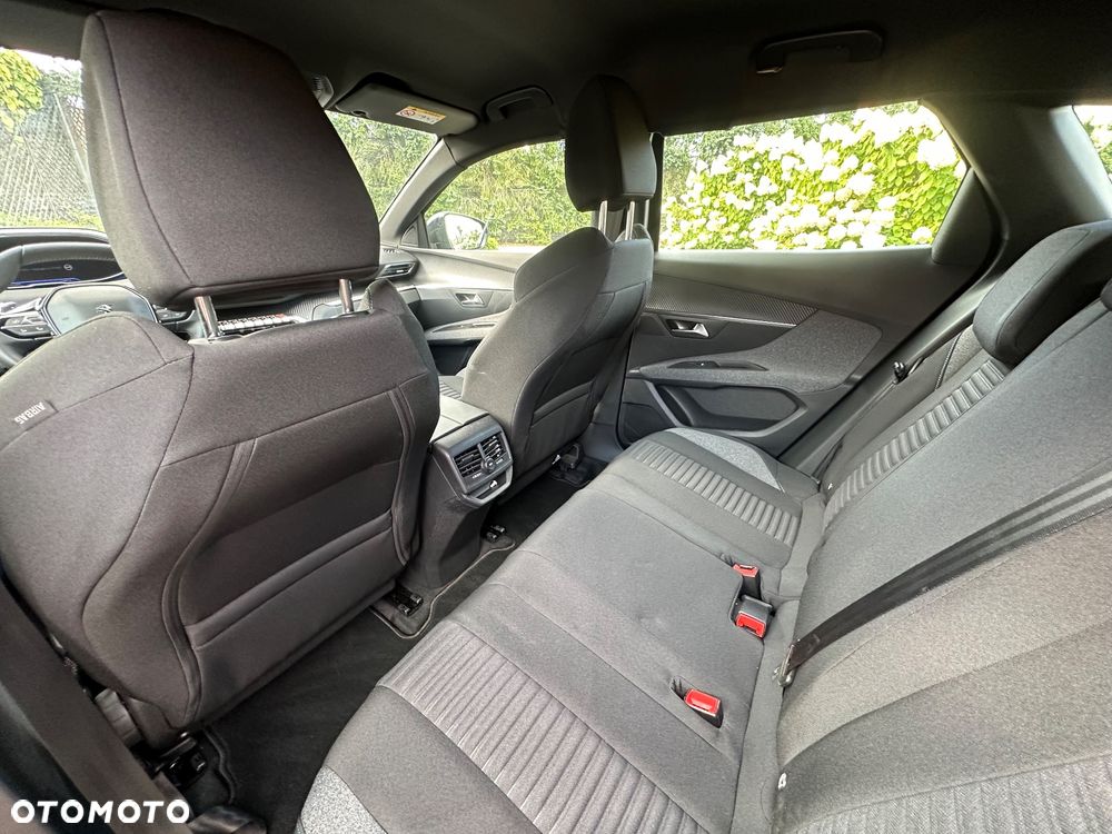 Peugeot 3008 1.2 PureTech Active Pack S&S EAT8 - 9