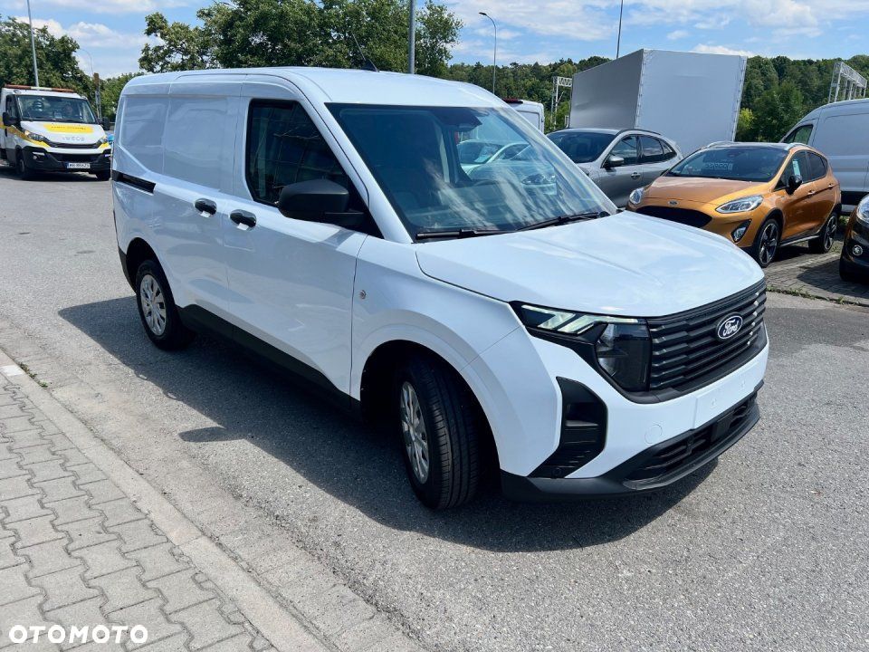 Ford Transit Courier - 2
