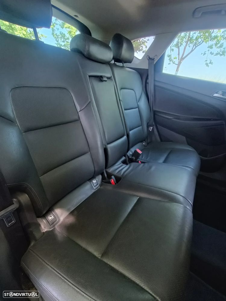 Hyundai Tucson 1.7 CRDi Premium DCT - 14