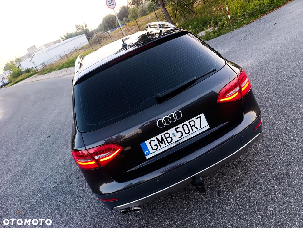 Audi A4 Allroad - 12