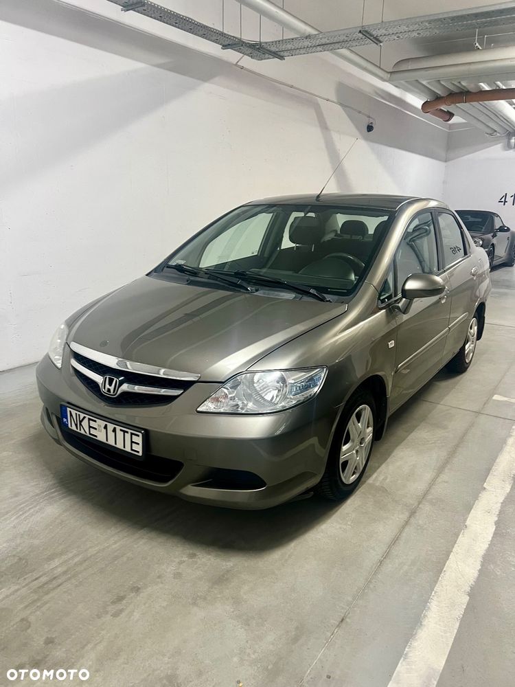 Honda City 1.4 Comfort - 1