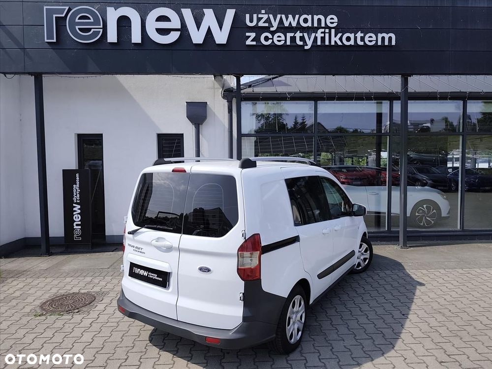 Ford transit-courier - 16