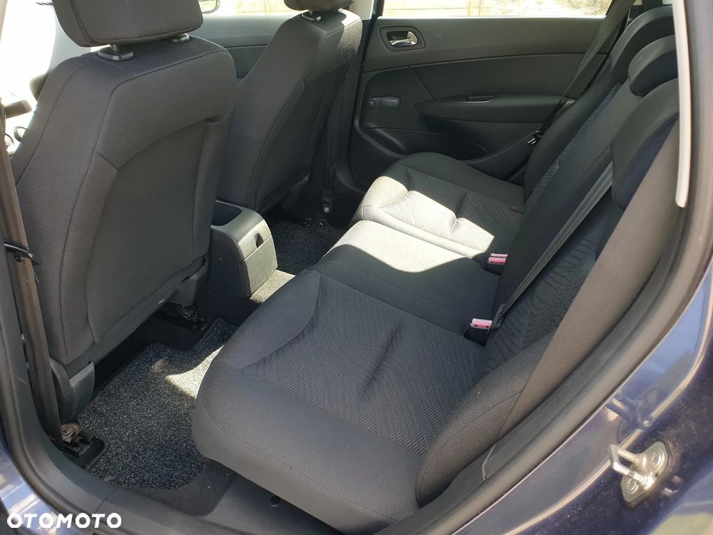Peugeot 308 - 8