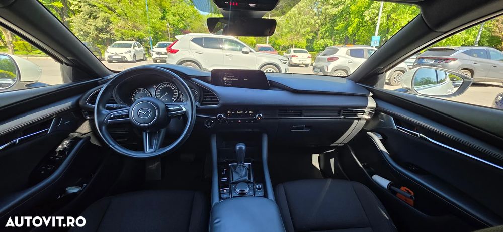 Mazda 3 e-Skyactiv G150 AT MHEV Plus - 8