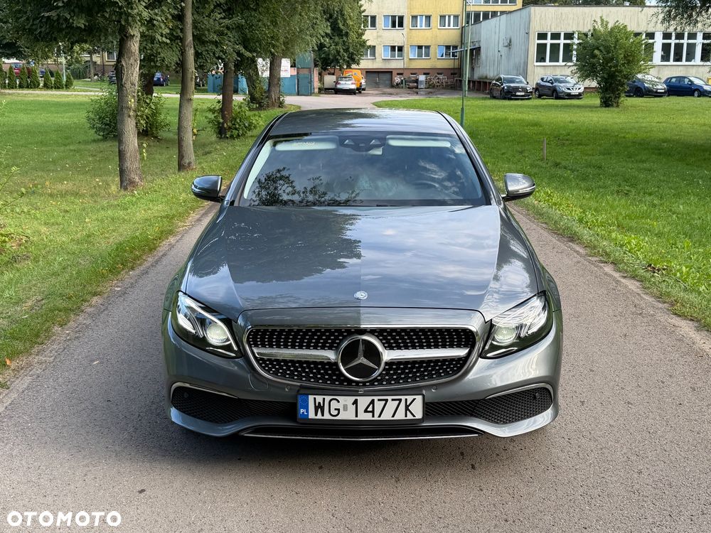 Mercedes-Benz Klasa E 220 d 4-Matic 9G-TRONIC - 12