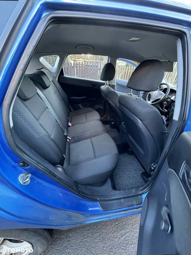 Hyundai i30 1.6 CRDi Classic + - 12