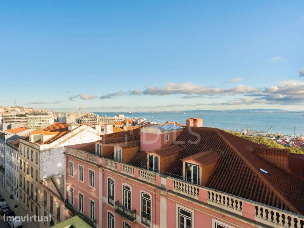 Apartamento T3 duplex com vista rio e garagem privativa, na Estrela... - Grande imagem: 2/24