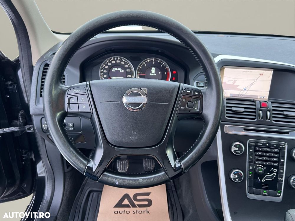 Volvo XC 60 DRIVe Momentum - 21