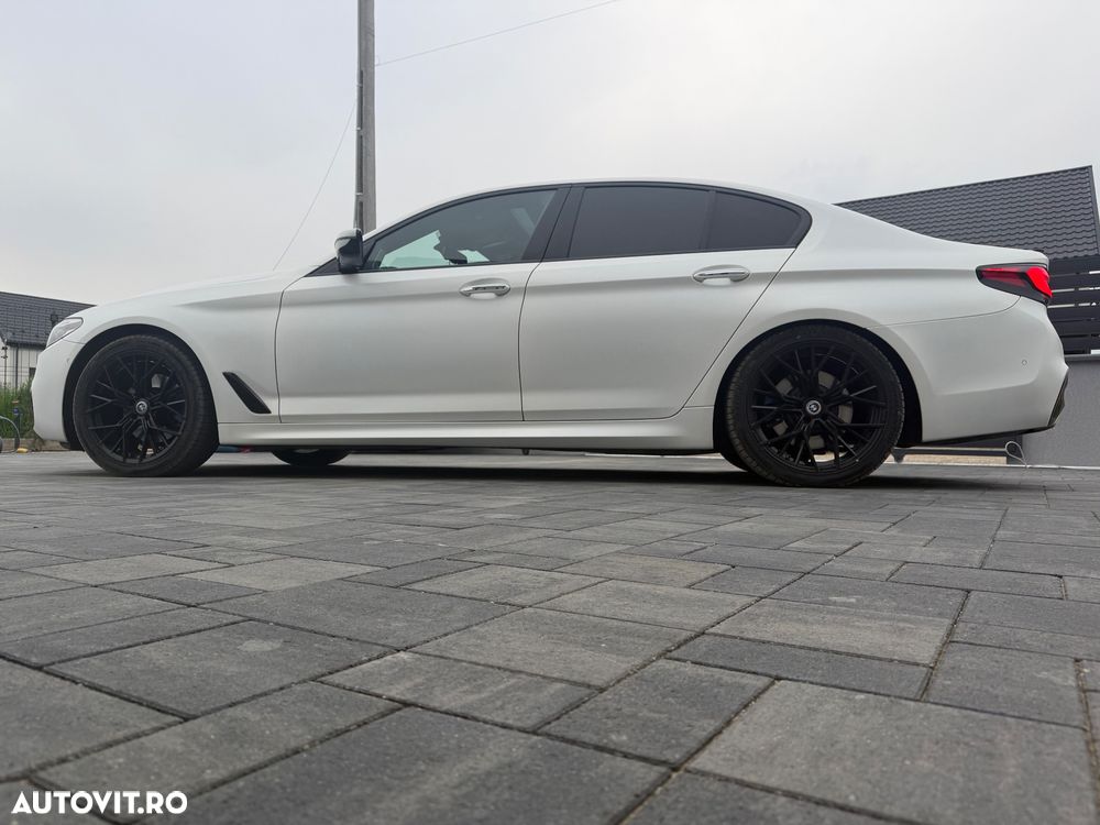 BMW Seria 5 520d Aut. M Sport Edition - 12