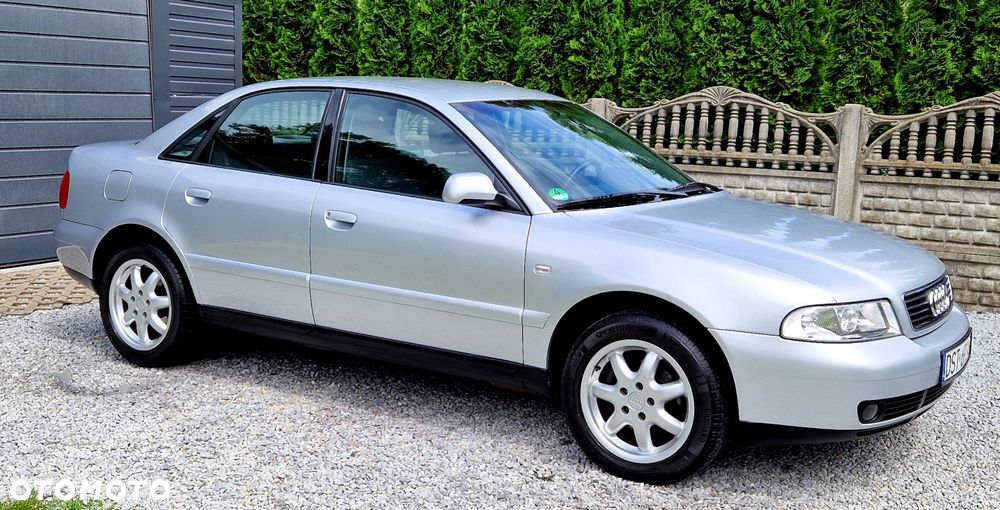 Audi A4 Limousine - 6