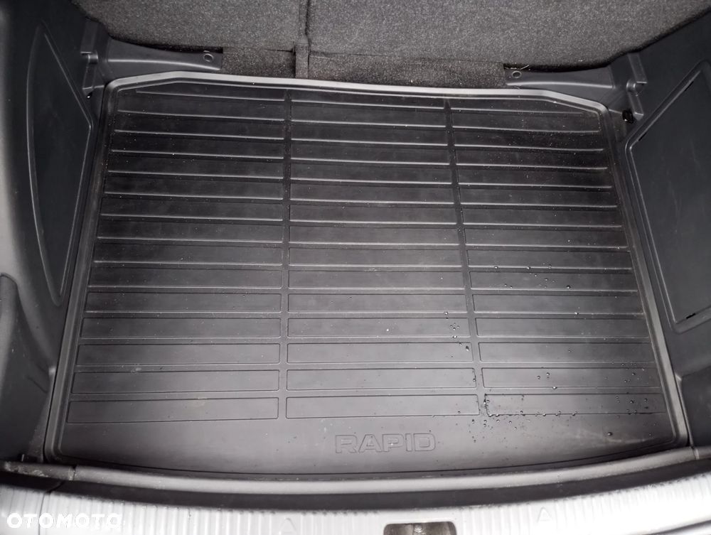 Skoda RAPID 1.0 TSI Style - 23