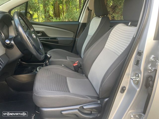 Toyota Yaris 1.0 VVT-i Comfort - 26