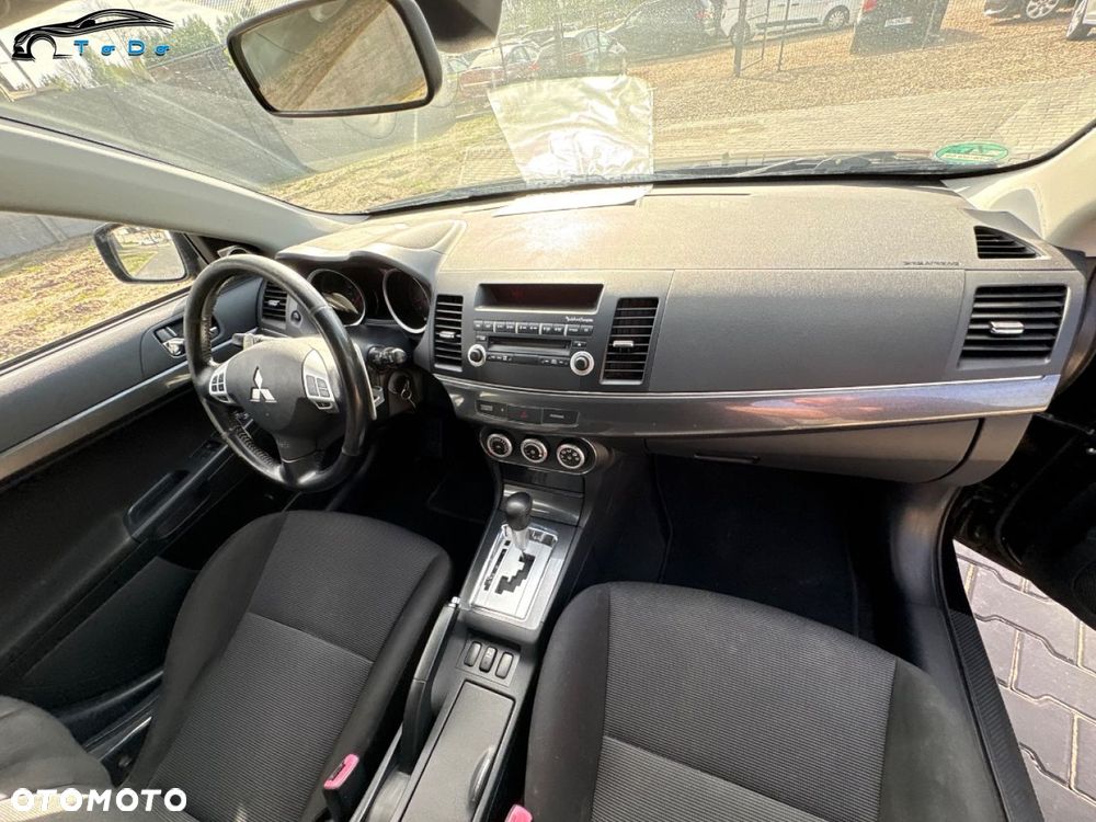 Mitsubishi Lancer 1.8 CVT Intense - 29