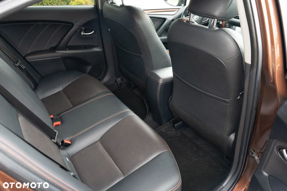 Toyota Avensis 2.0 D-4D PowerBoost Premium - 25