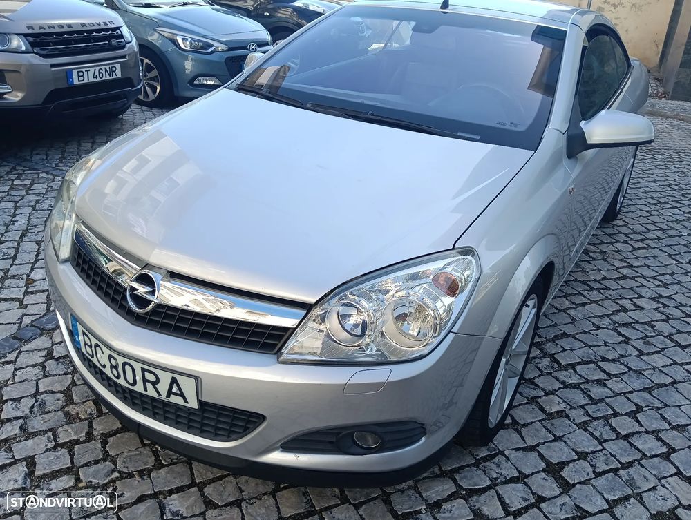 Opel Astra 1.8 Sport - 32