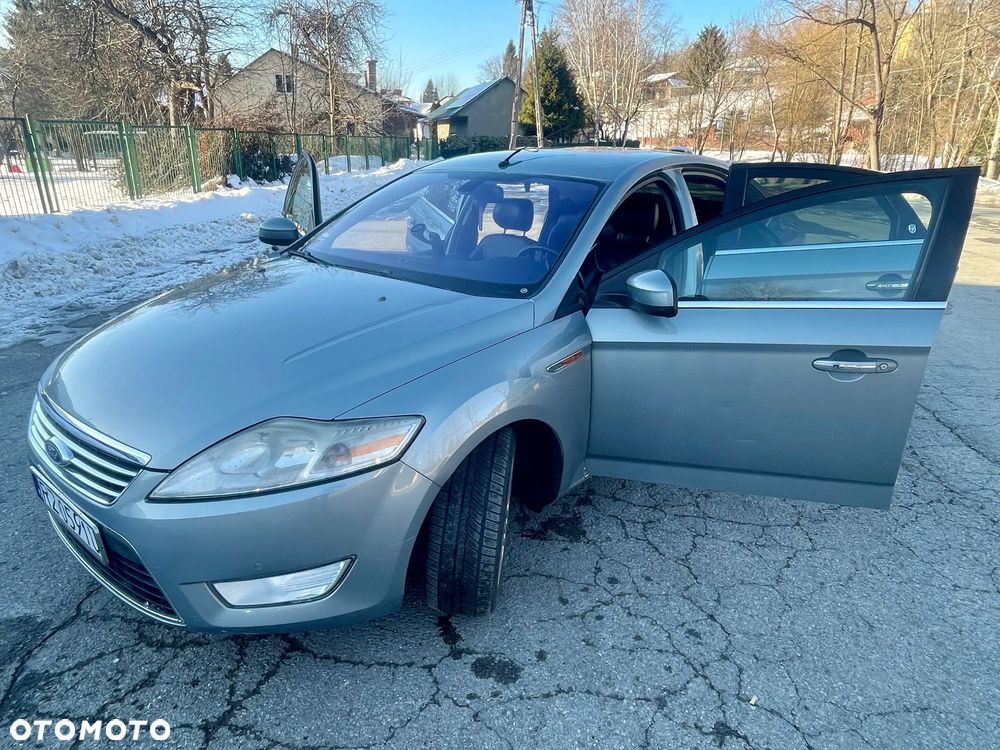 Ford Mondeo 2.0 TDCi Ghia - 13