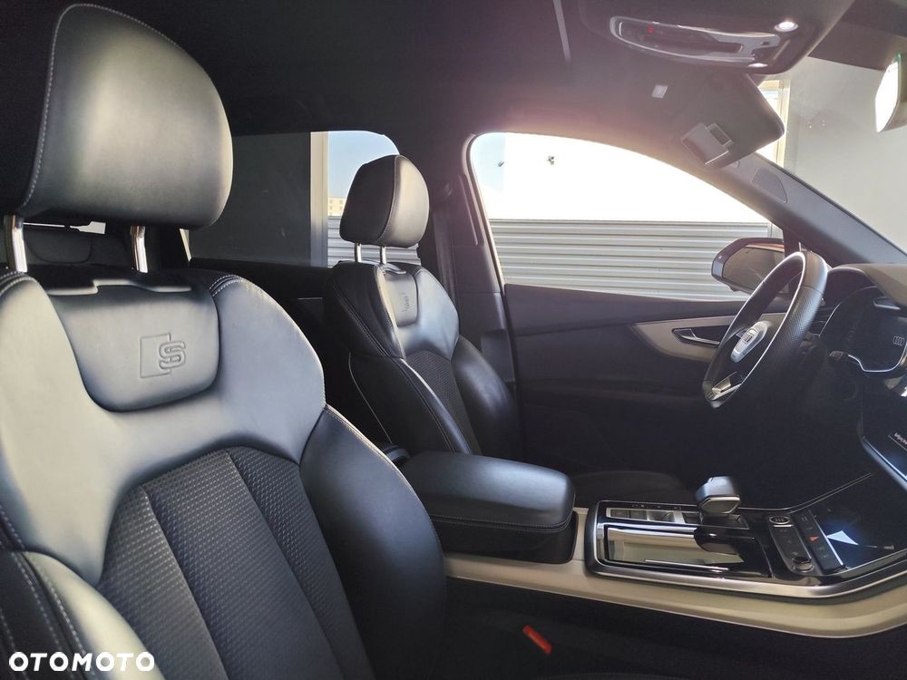 Audi Q7 - 15
