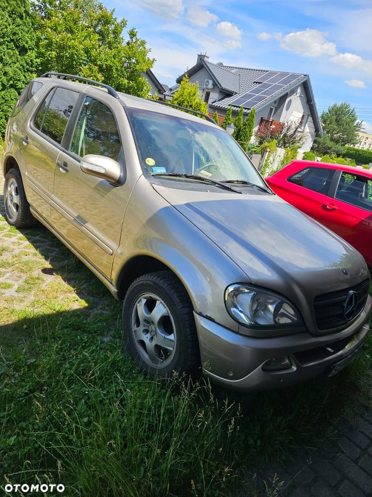 Mercedes-Benz ML 320 - 2