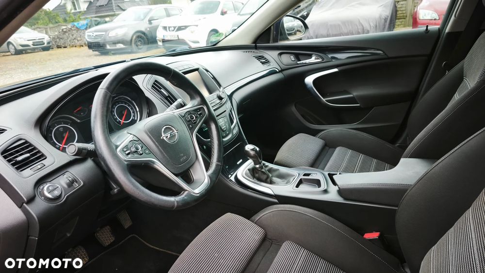 Opel Insignia - 15