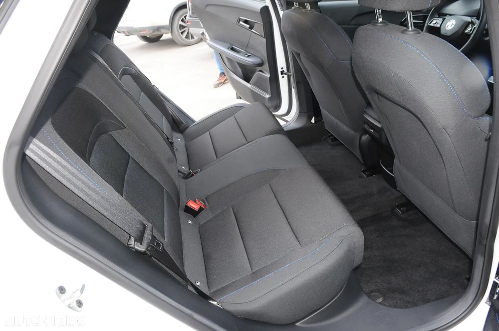 MG MG4 EV 51 kWh Explore - 30